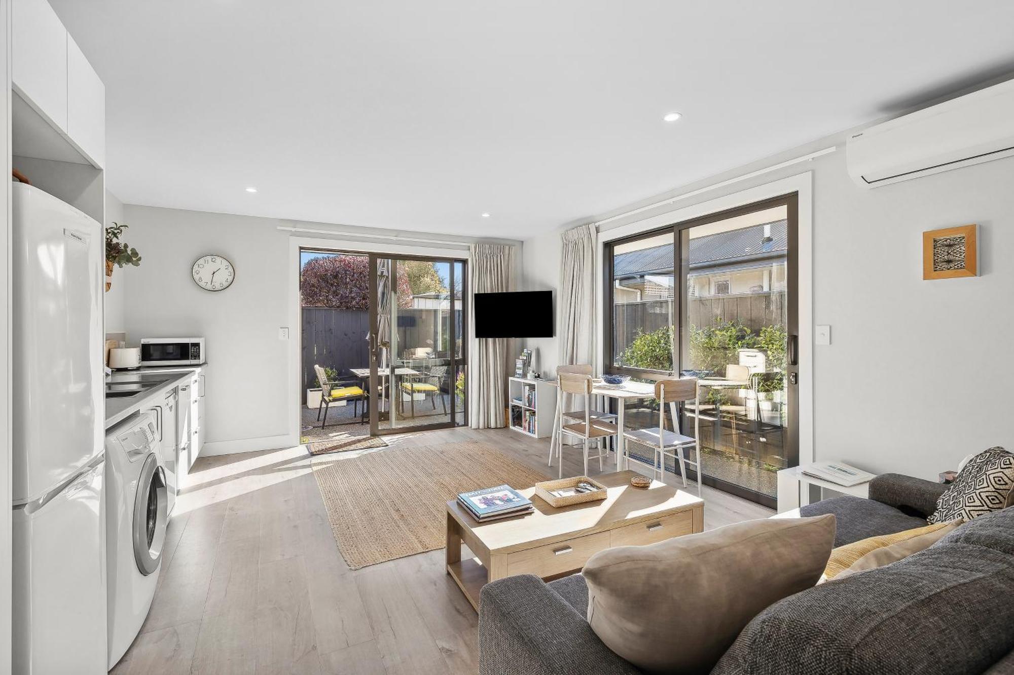Modern, Sunny, Central Motueka Exterior foto
